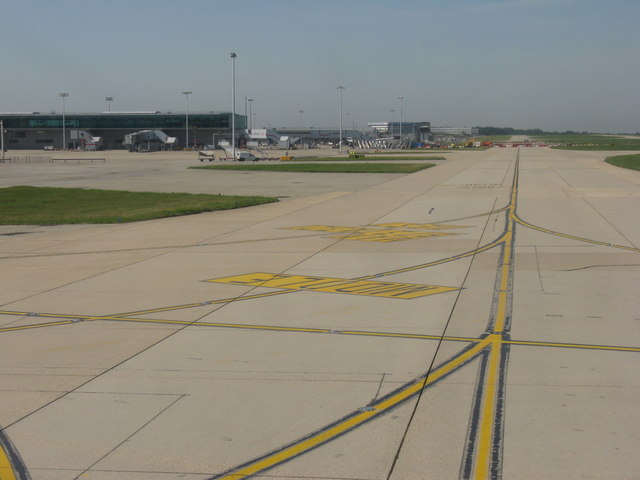 Stansted, from Gate 45 to RW 23, MJ Richrdson, CC reuse
